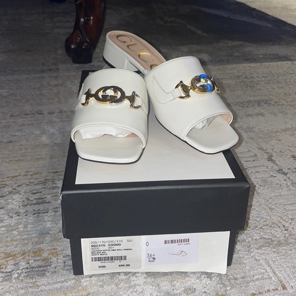 Gucci leather sandal